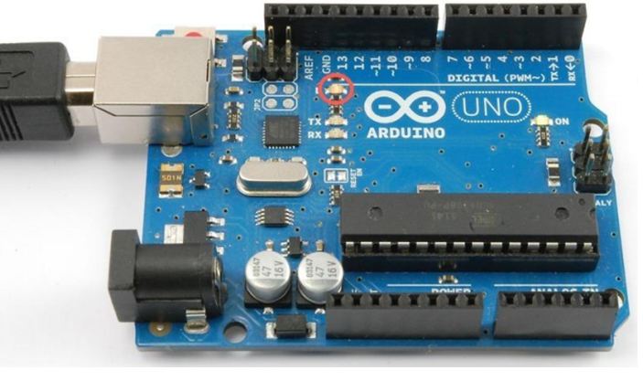 Светодиод на Arduino Uno